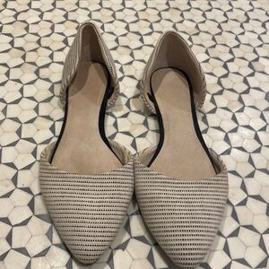 Gap Textured Flat Size 9